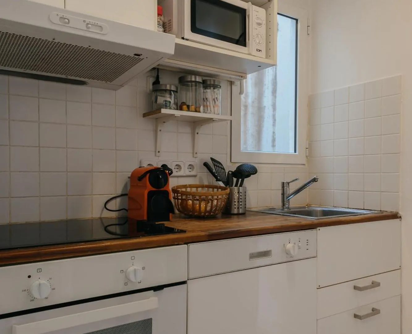 Nice Apartment 巴塞罗那 0*,  西班牙