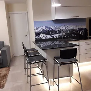  Apartamento Nuevo Y Acogedor Apto En Vielha-betrén. Con Garaje